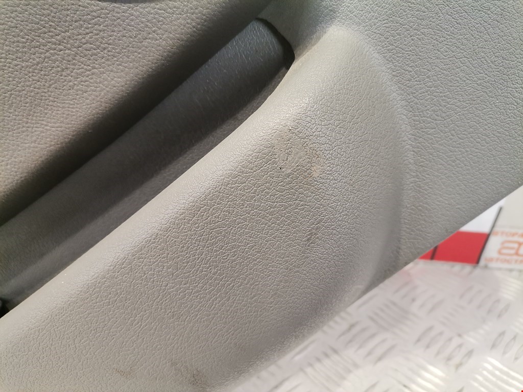 Обшивка двери задняя левая JEEP Grand Cherokee WK 2004-2010