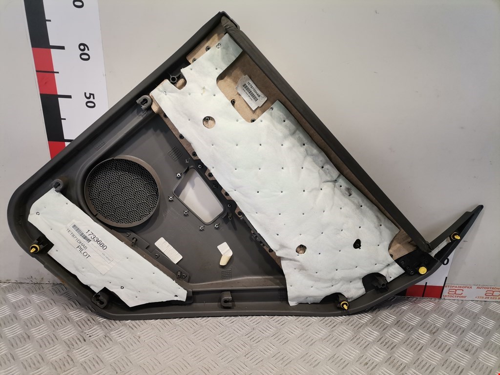 Обшивка двери задняя левая JEEP Grand Cherokee WK 2004-2010