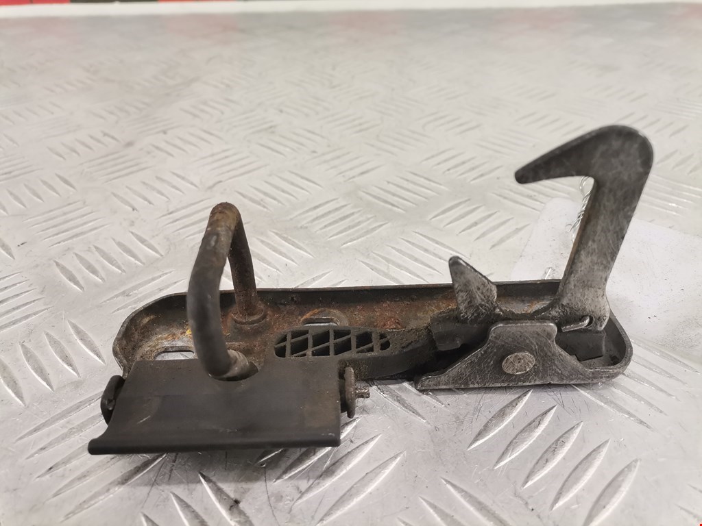 Замок капота VOLKSWAGEN Golf VI 2009-2012