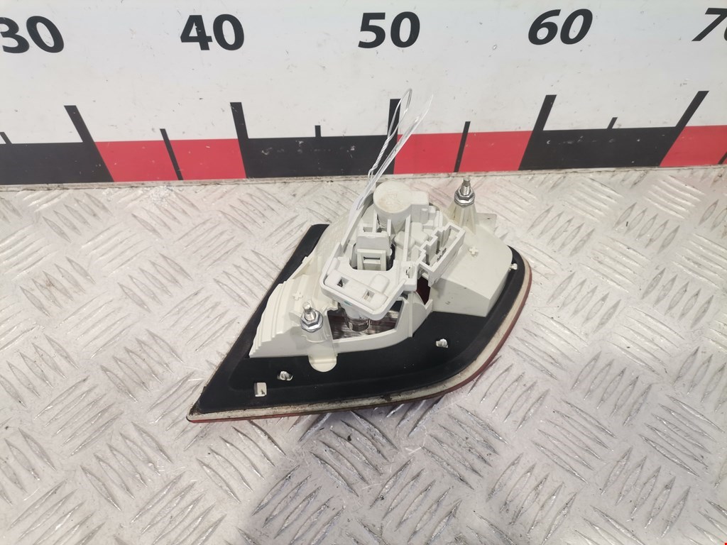 Фонарь задний внутренний левый SKODA Superb 2008-2015