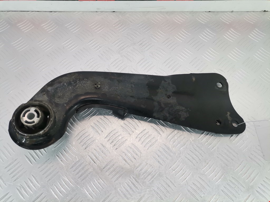 Рычаг задний правый VOLKSWAGEN Golf VI 2009-2012