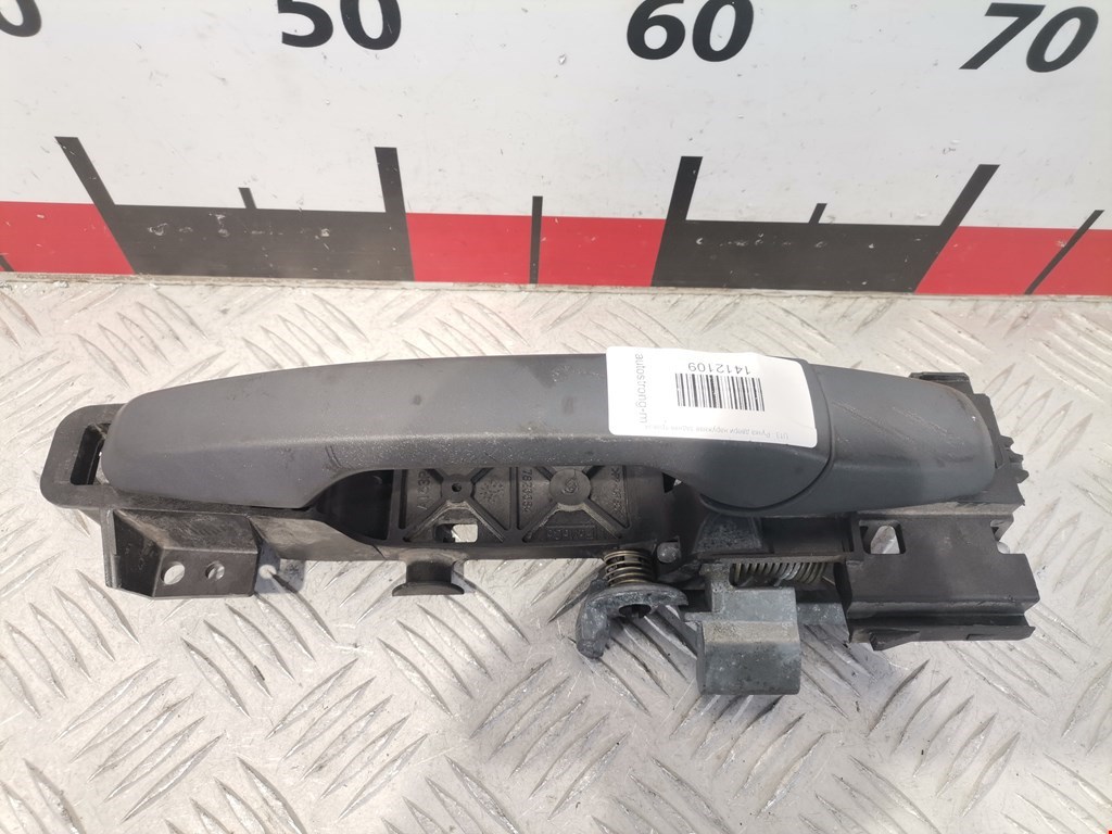 Ручка двери задней наружная правая FORD Explorer 2011-2019