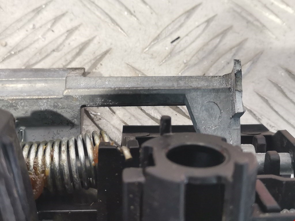 Ручка двери задней наружная правая FORD Explorer 2011-2019