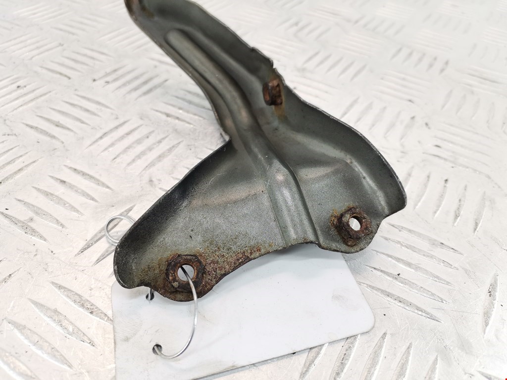 Кронштейн (крепление) радиатора LEXUS LX 470 1998-2007