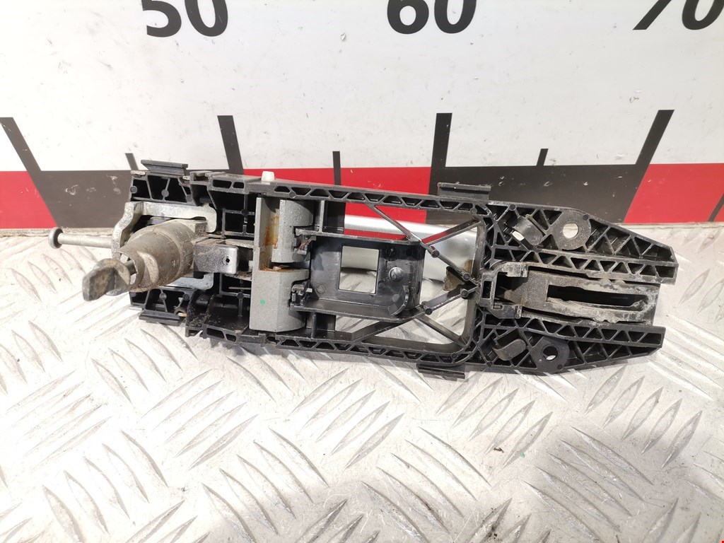 Ручка двери передней наружная правая SKODA Superb 2008-2015