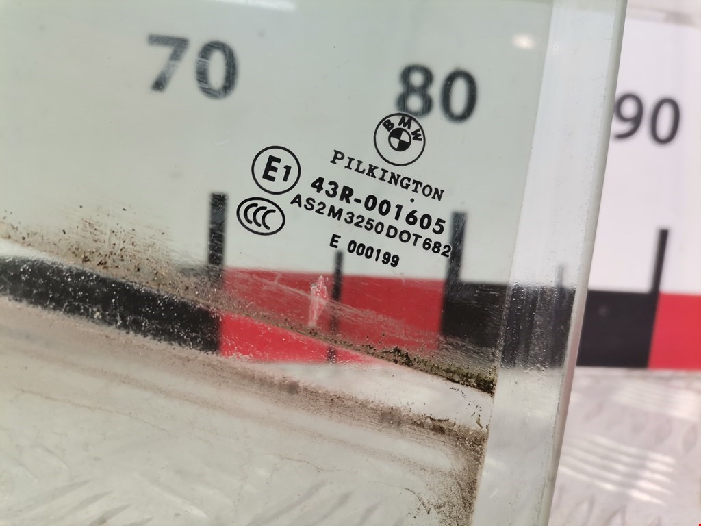 Стекло двери заднее правое BMW 7er 7 серия E65/E66 2001-2008