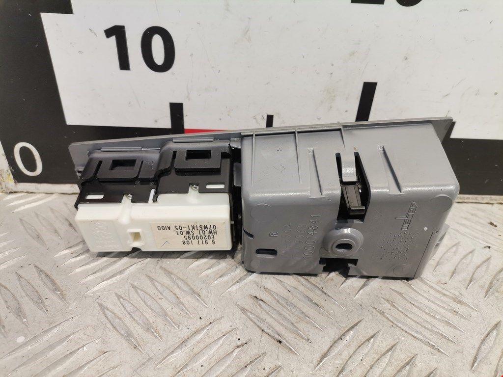 Кнопка стеклоподъемника BMW 7er 7 серия E65/E66 2001-2008