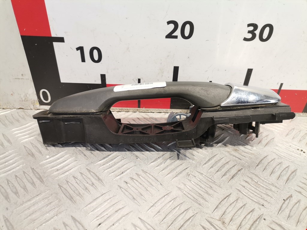 Ручка двери задней наружная левая FORD Explorer 2011-2019