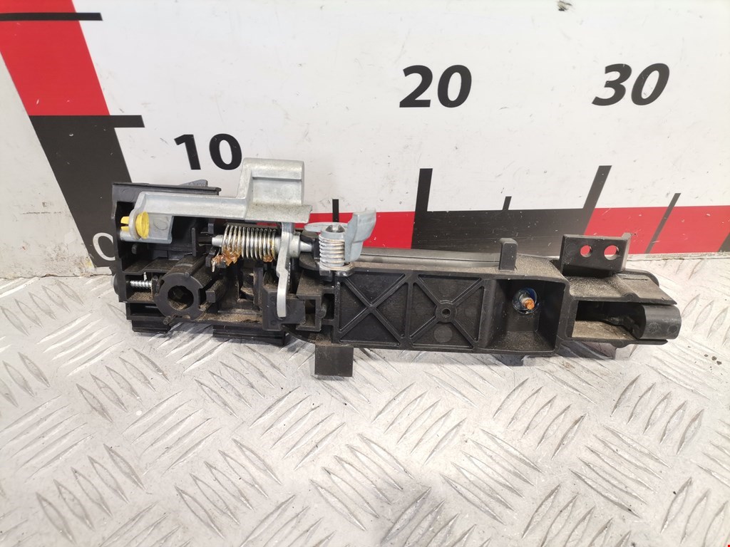 Ручка двери задней наружная левая FORD Explorer 2011-2019