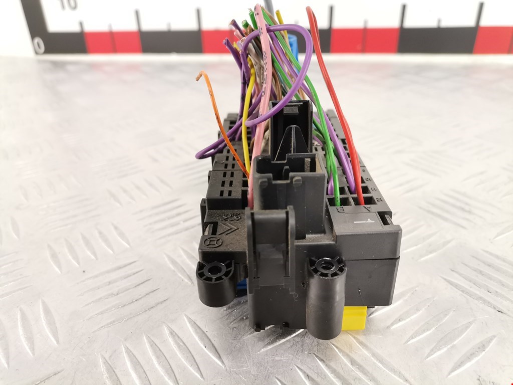 Датчик уровня в бачок омывателя PEUGEOT 406 1995-1999