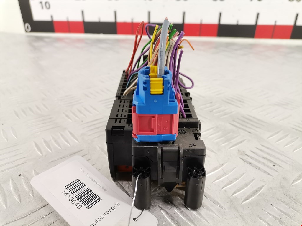 Датчик уровня в бачок омывателя PEUGEOT 406 1995-1999