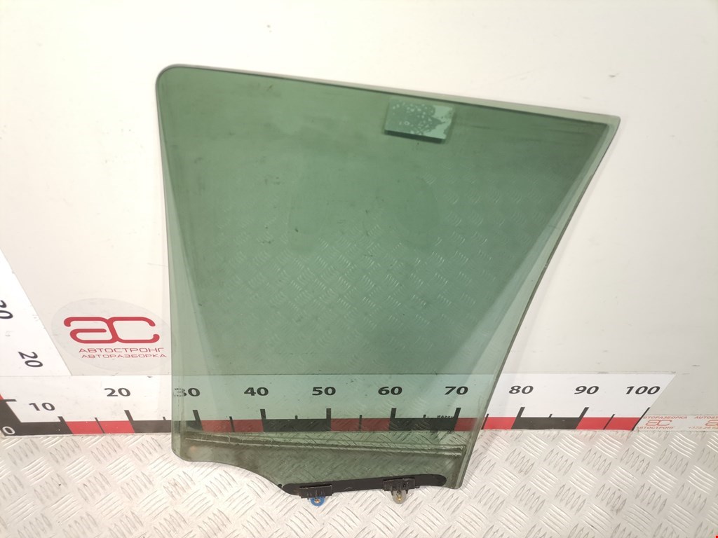 Стекло двери заднее правое NISSAN Navara III D40 2005-2015
