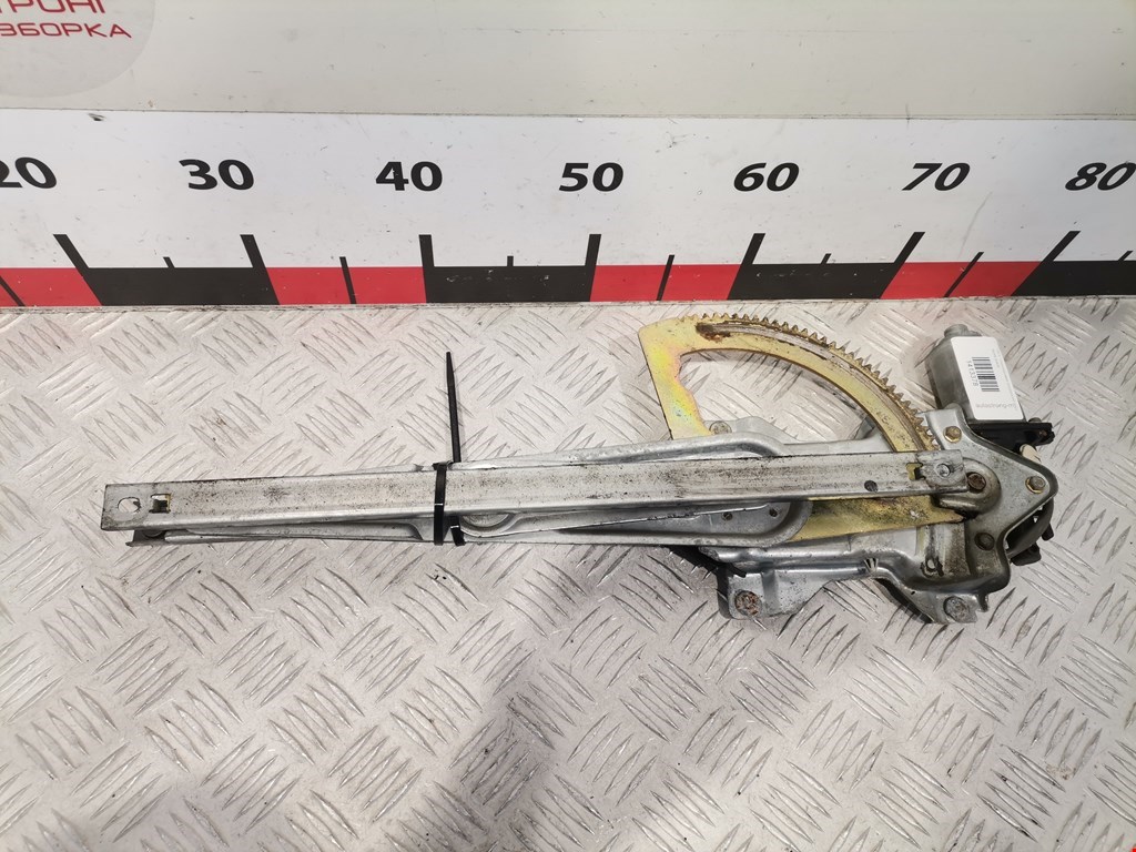 Стеклоподъемник задний правый KIA Sorento 2002-2009