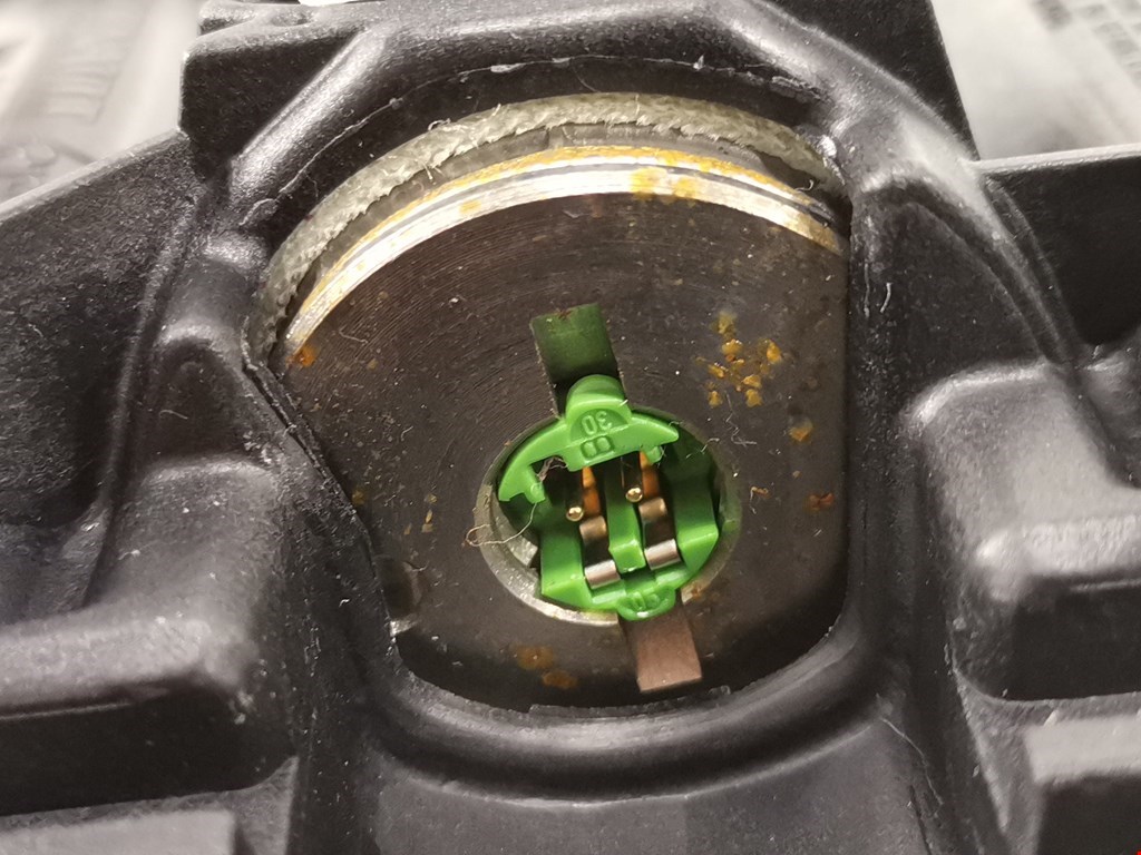 Подушка безопасности в рулевое колесо RENAULT Scenic II 2003-2010