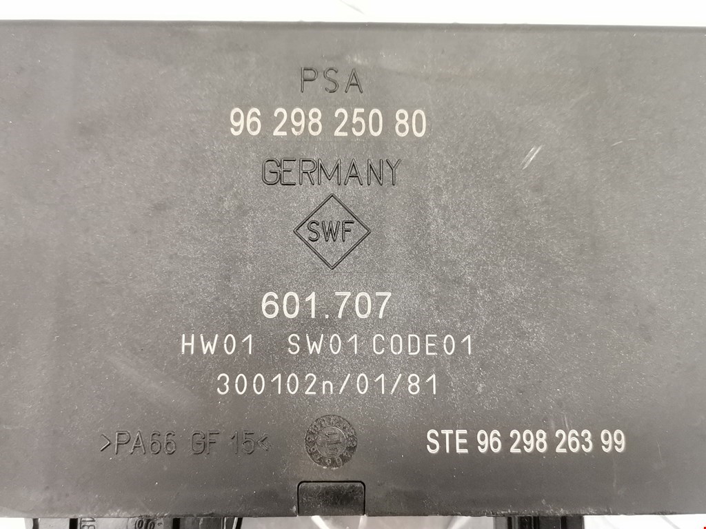 Блок управления парктрониками PEUGEOT 607 2000-2010