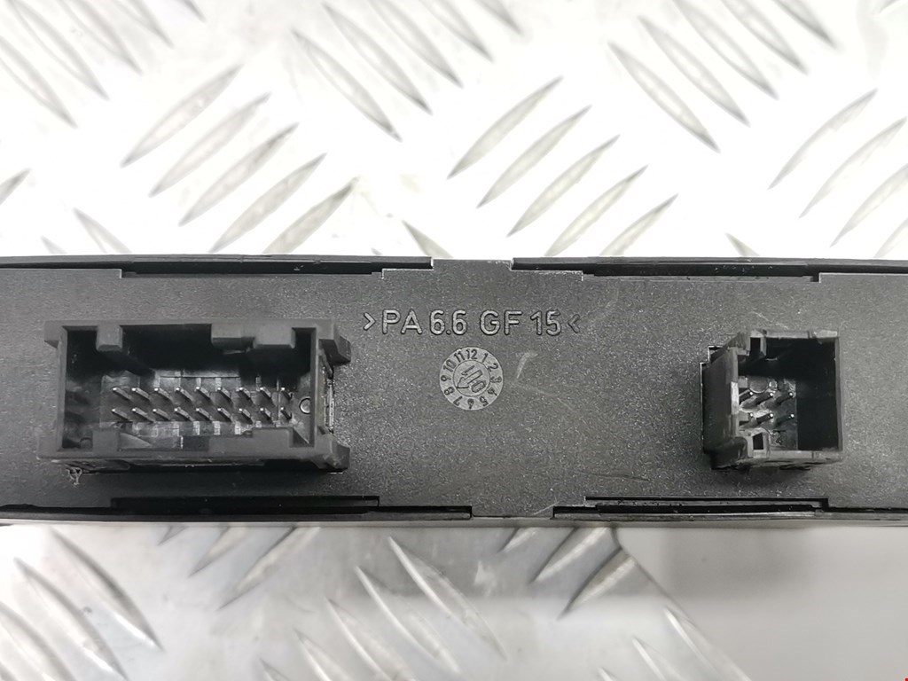 Блок управления парктрониками PEUGEOT 607 2000-2010