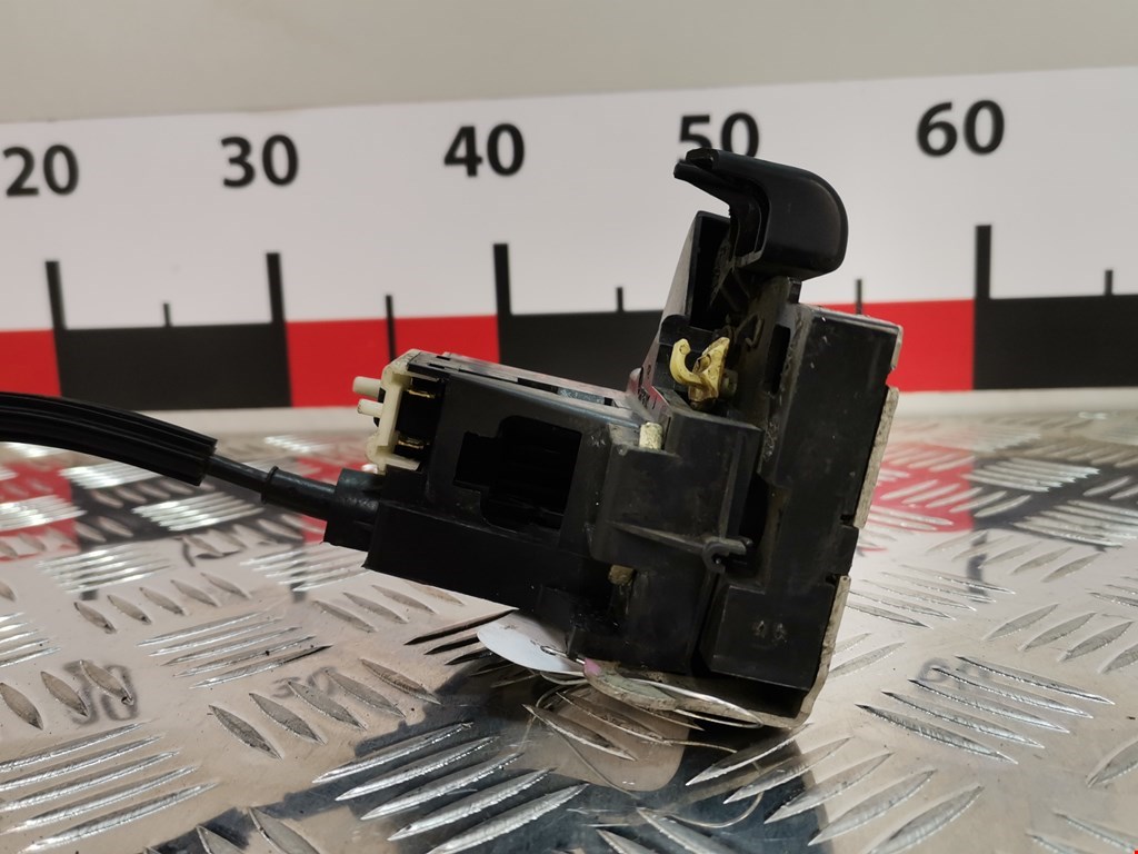 Замок двери передней левой RENAULT Clio 1998-2008