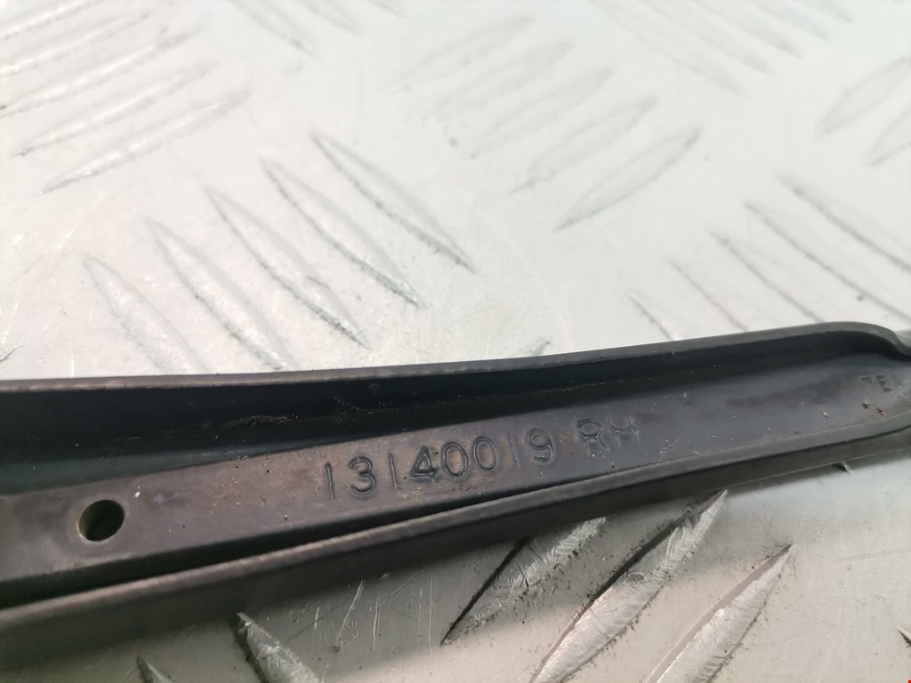 Поводок дворников передний левый/ правый OPEL Meriva A 2003-2010