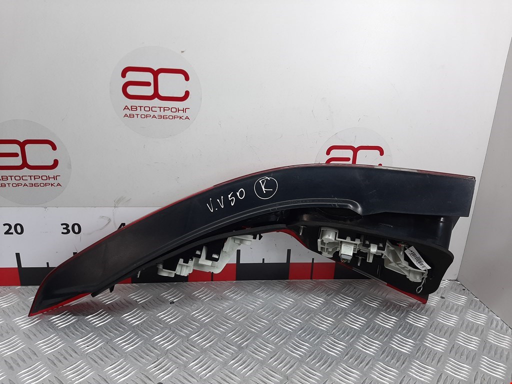 Фонарь задний правый VOLVO V50 I 2004-2012