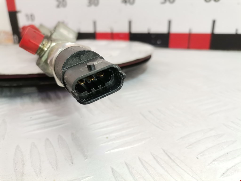 Датчик давления топлива LAND ROVER Range Rover 2002-2012