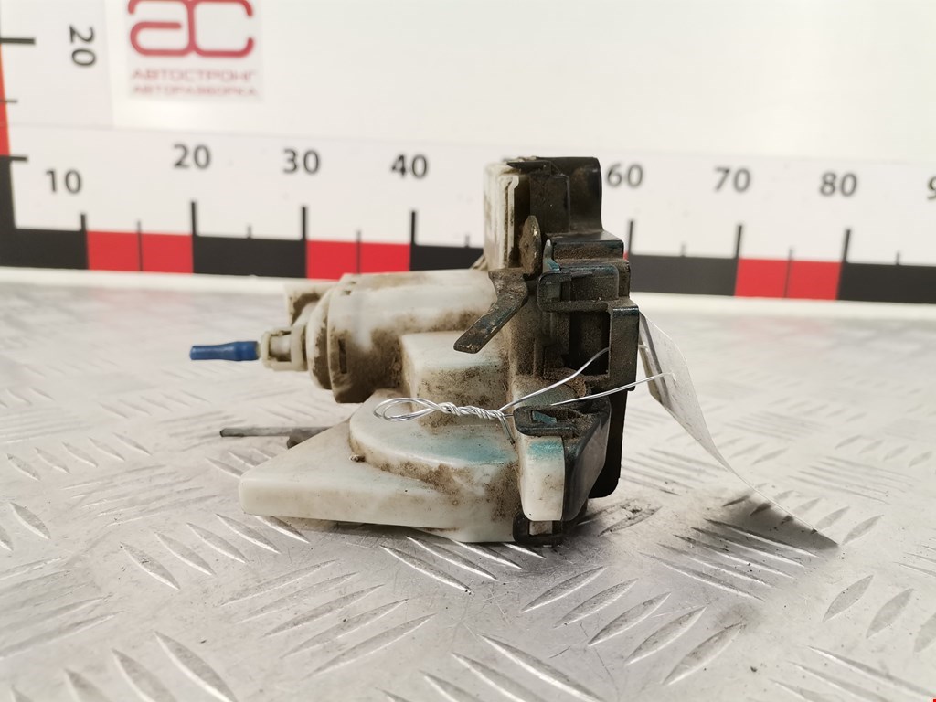 Замок двери передней правой VOLKSWAGEN Golf III 1991-1997