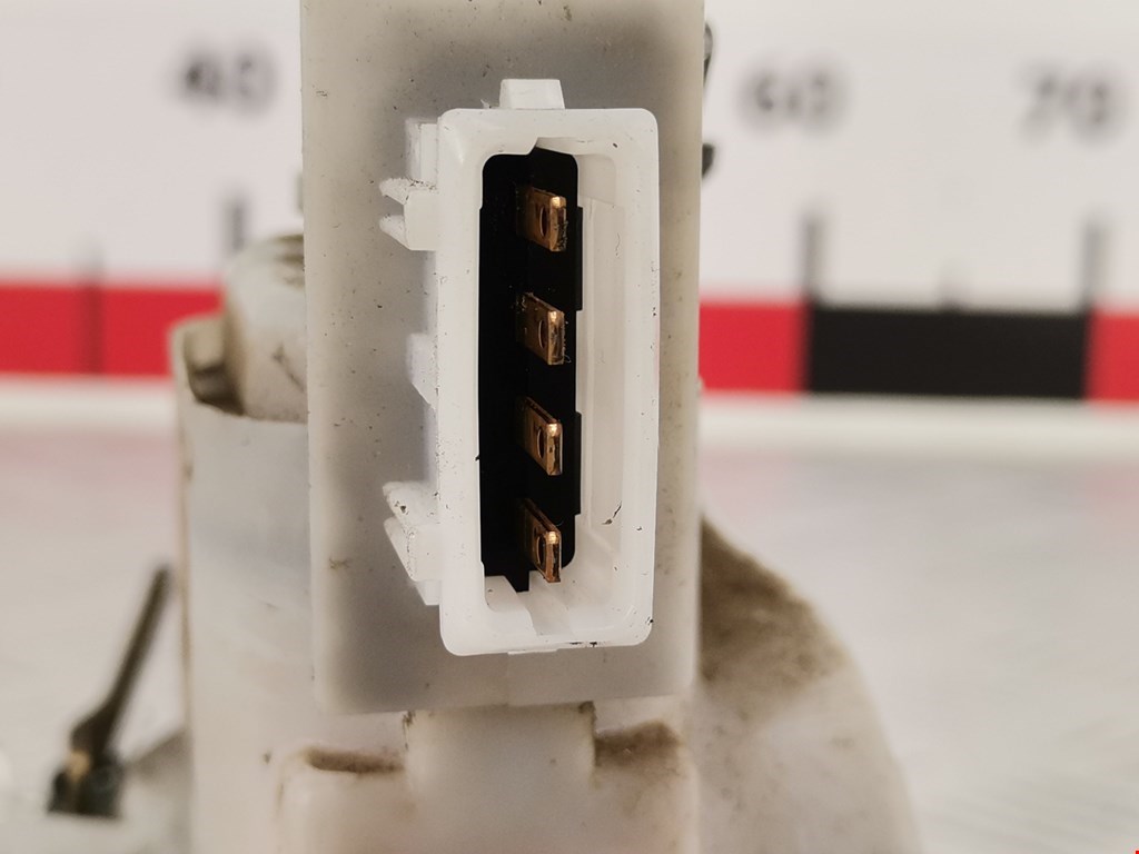 Замок двери передней правой VOLKSWAGEN Golf III 1991-1997