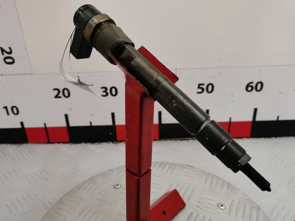 Форсунка дизельная электрическая MERCEDES-BENZ C-Class C-klasse W203 2000-2007