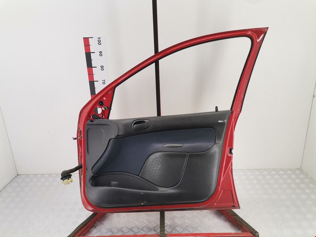 Дверь передняя правая PEUGEOT 206 1998-2012