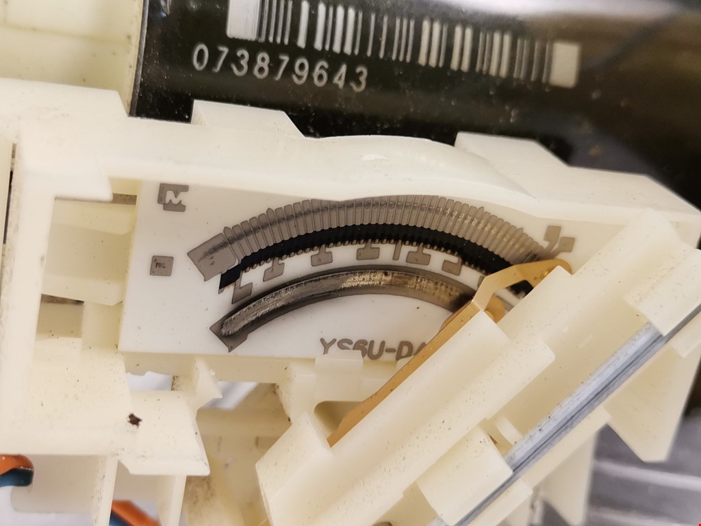 Насос топливный (электрический) FORD Fiesta 1995-2001