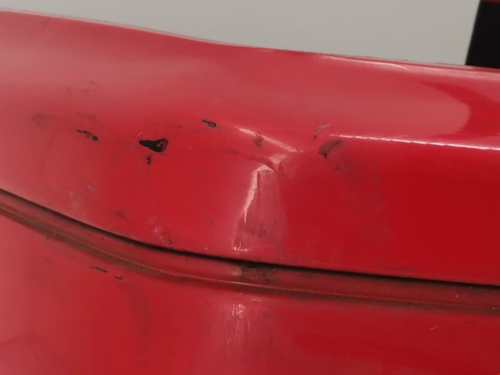 Бампер задний VOLKSWAGEN Golf III 1991-1997