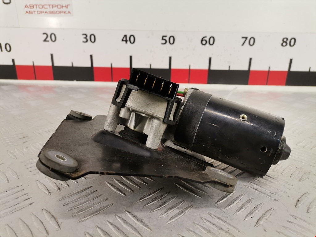 Моторчик стеклоочистителя передний MITSUBISHI Carisma 1995-1999