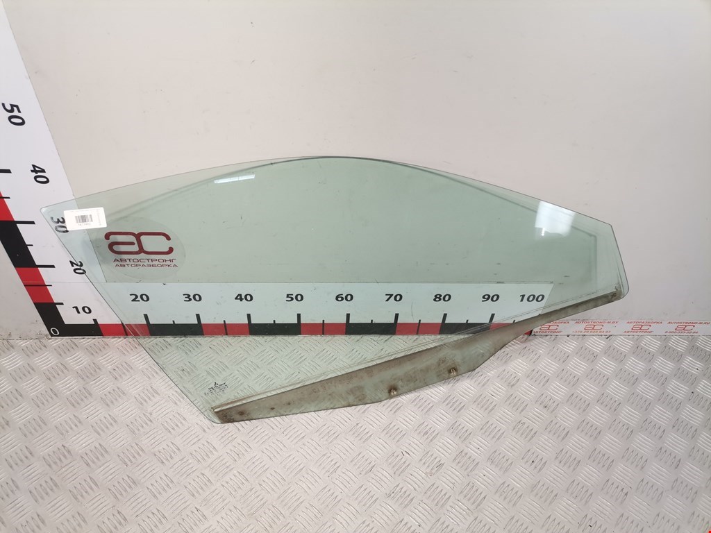 Стекло двери переднее правое MITSUBISHI Carisma 1995-1999