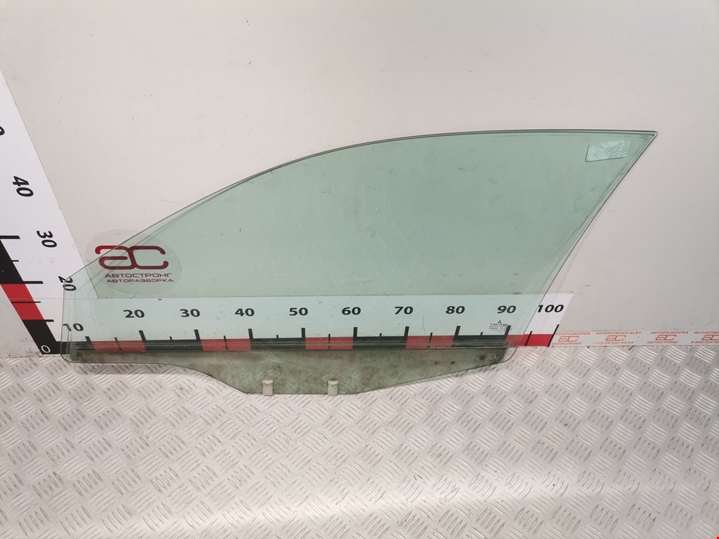Стекло двери переднее правое MITSUBISHI Carisma 1995-1999