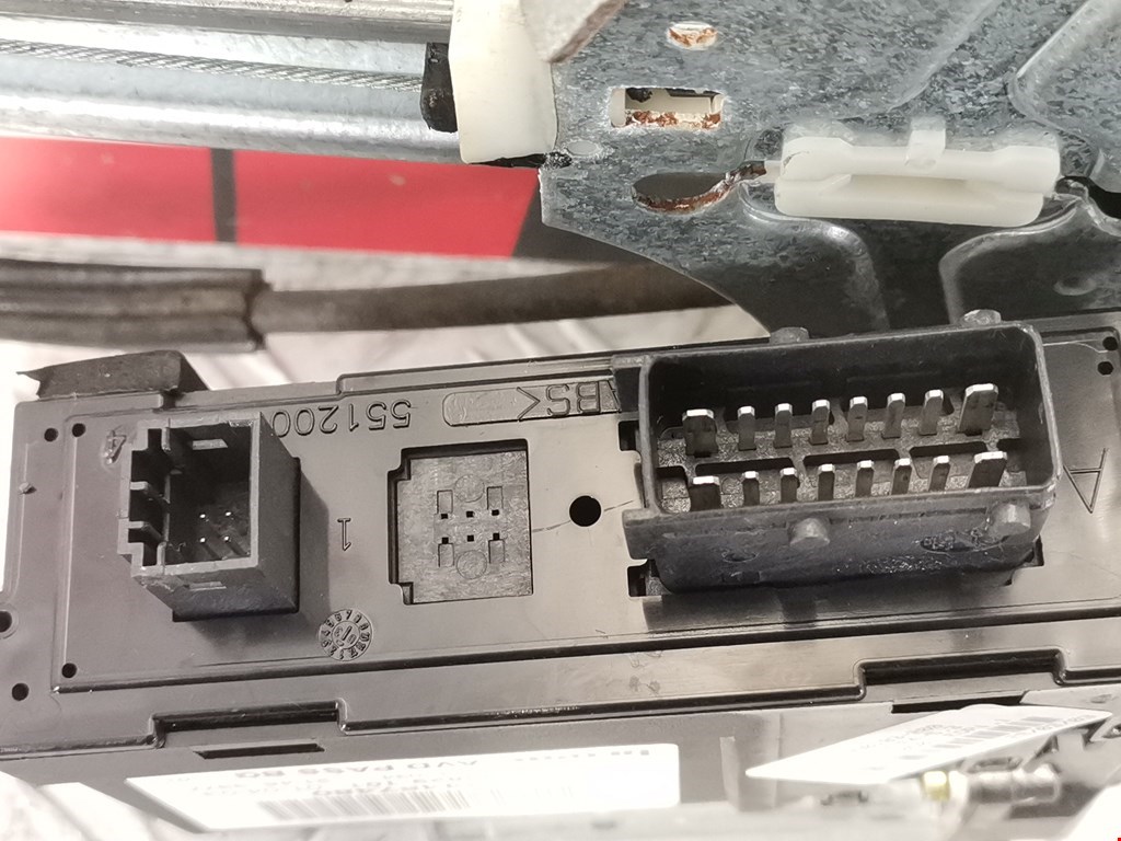 Стеклоподъемник передний правый PEUGEOT 307 2001-2008