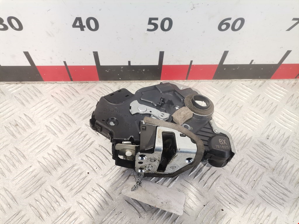 Замок двери передней правой SUZUKI Grand Vitara 2005-2015