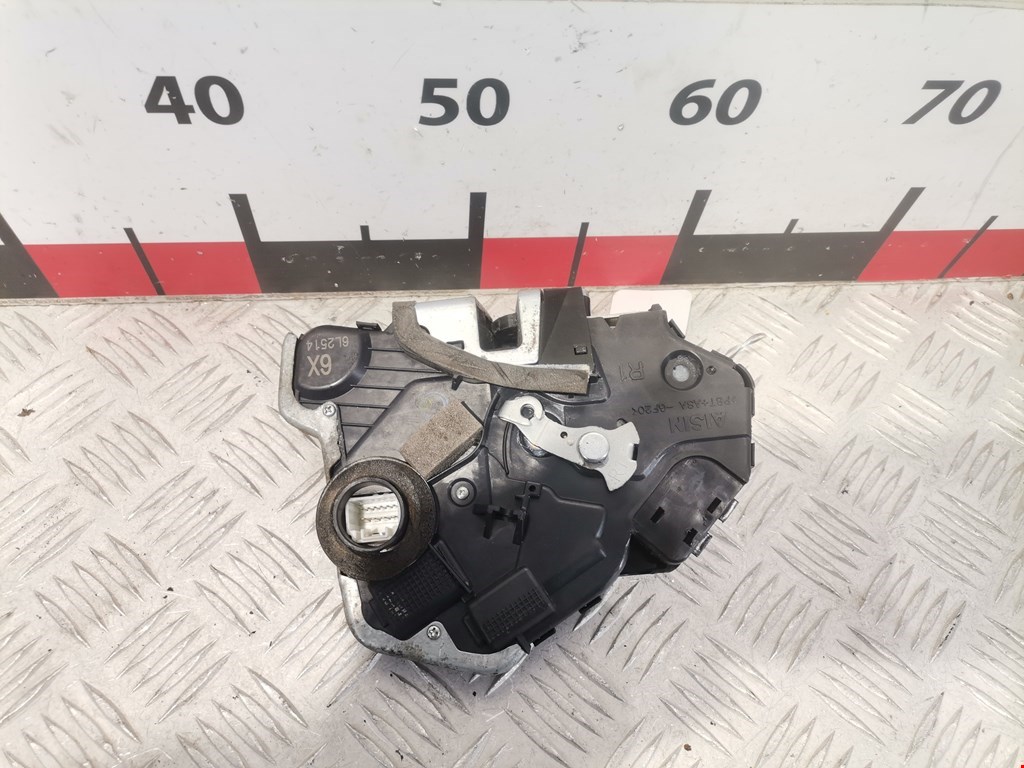 Замок двери передней правой SUZUKI Grand Vitara 2005-2015