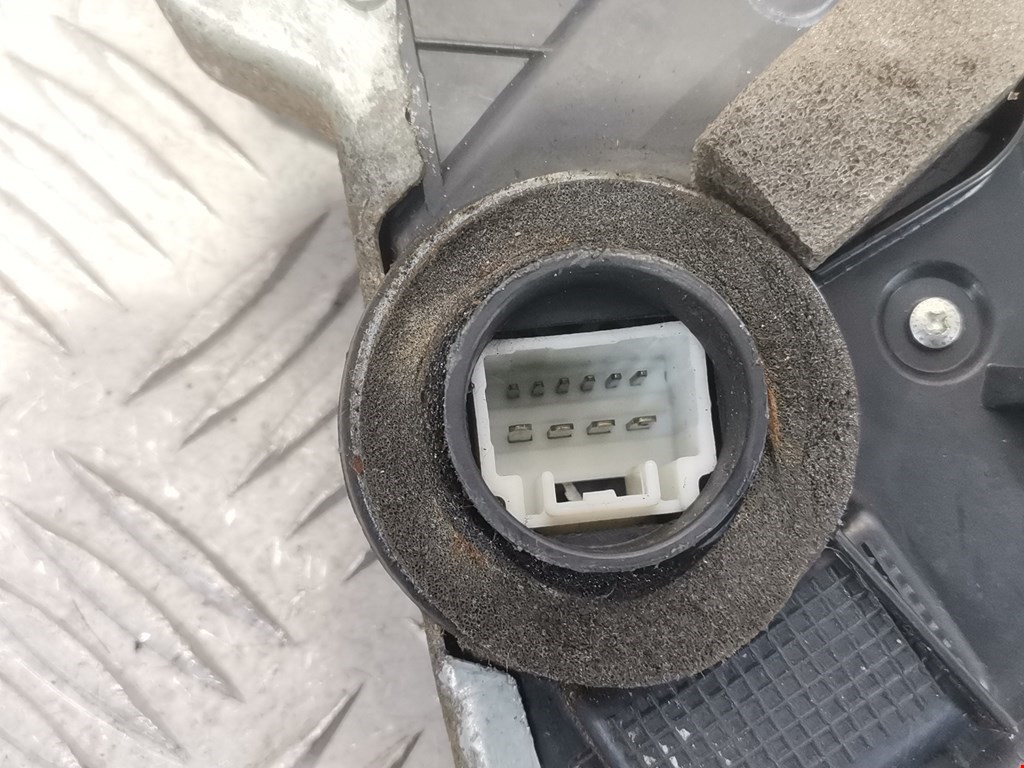 Замок двери передней правой SUZUKI Grand Vitara 2005-2015