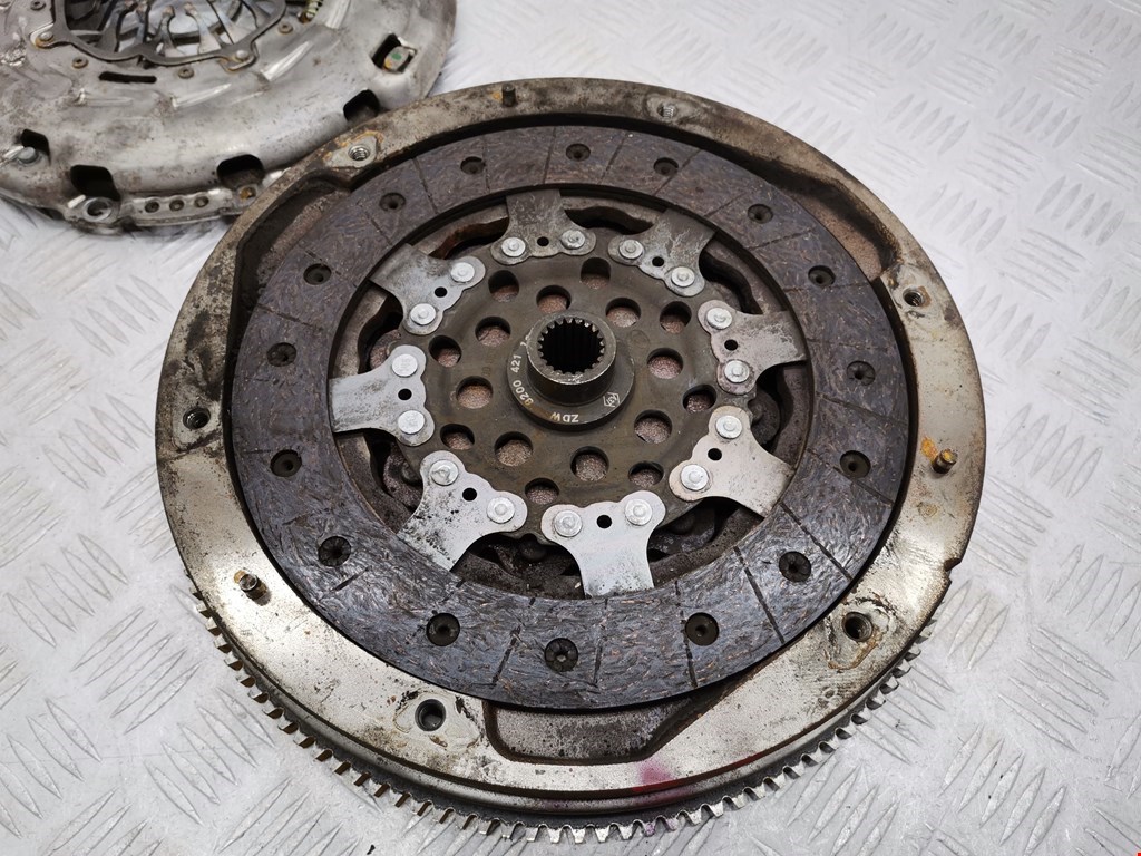 Маховик (демпфер сцепления) RENAULT Scenic II 2003-2010