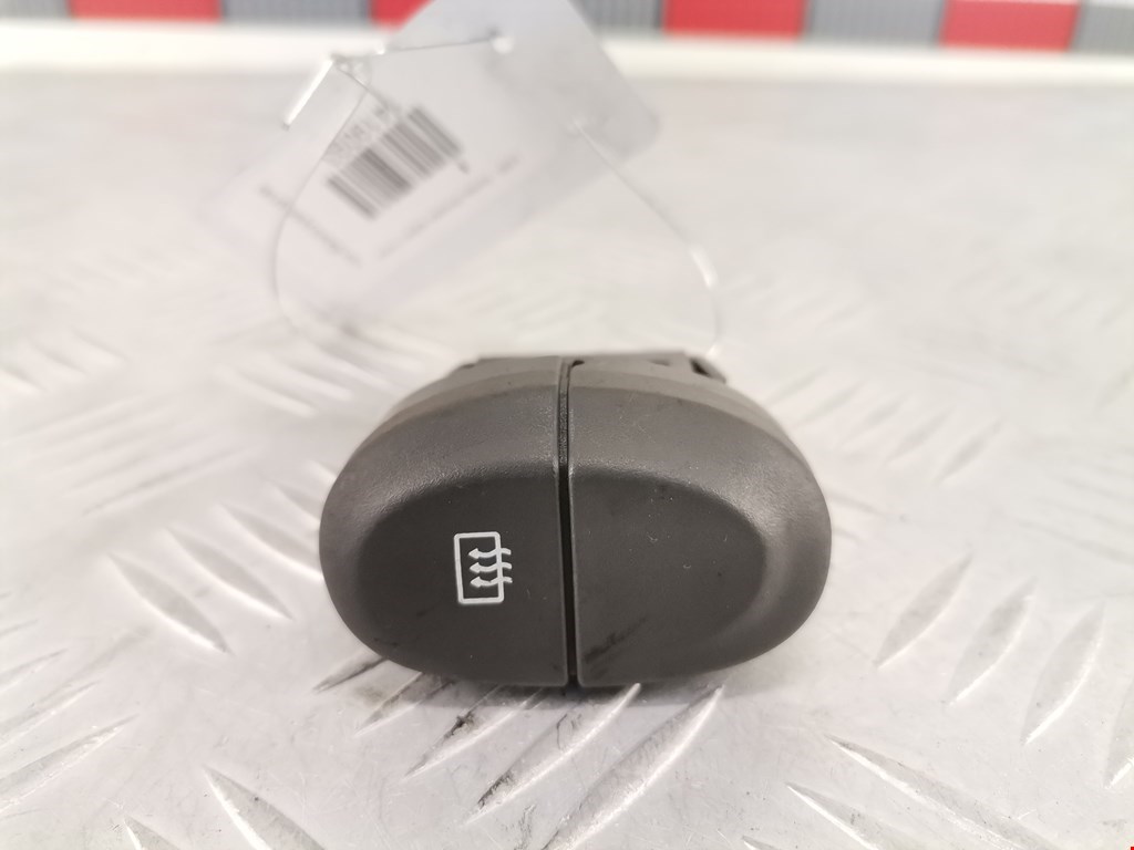 Кнопка подогрева (обогрева) заднего стекла Renault Scenic 2 (2003-2009)