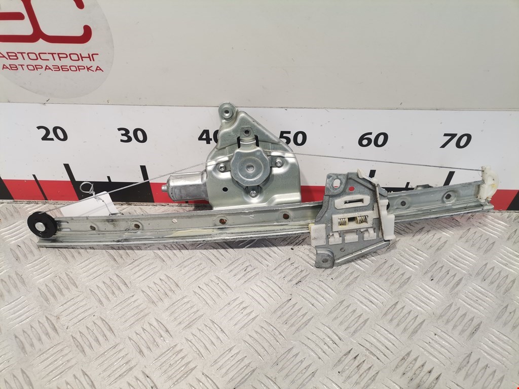 Стеклоподъемник задний правый SUZUKI Grand Vitara 2005-2015