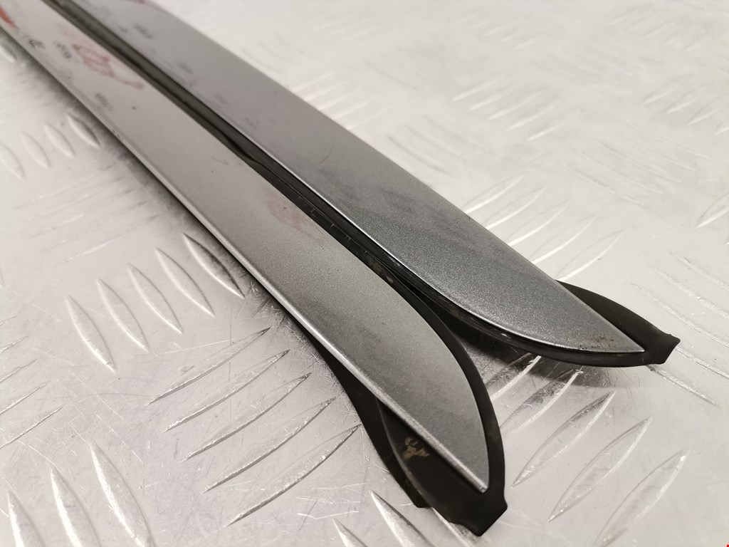 Молдинг лобового стекла BMW X5 E70 2007-2013