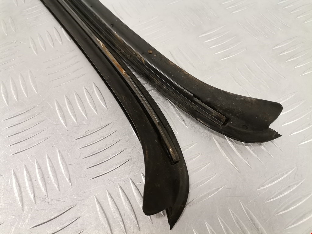 Молдинг лобового стекла BMW X5 E70 2007-2013