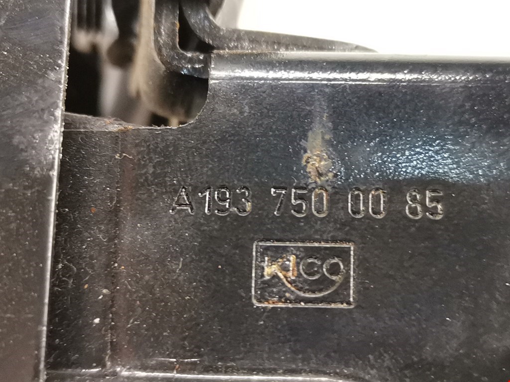 Замок багажника (крышки двери) CHRYSLER Crossfire 2003-2007