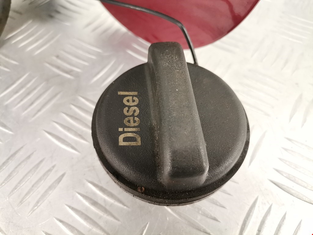 Лючок бензобака CHEVROLET Aveo T300 2011-2015