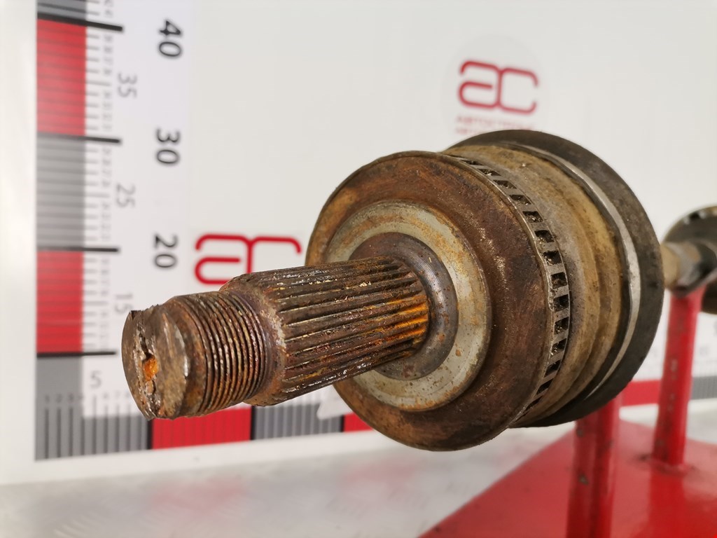 Полуось (привод, приводной вал) задняя левая LAND ROVER Range Rover 2002-2012