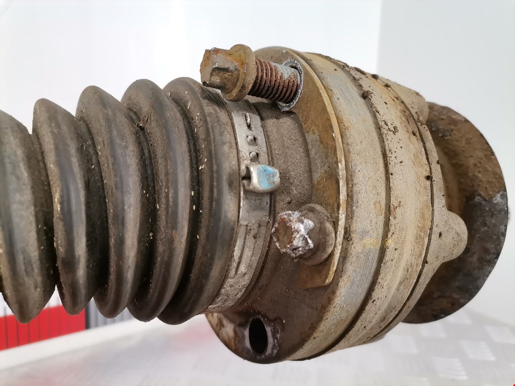 Полуось (привод, приводной вал) задняя левая LAND ROVER Range Rover 2002-2012