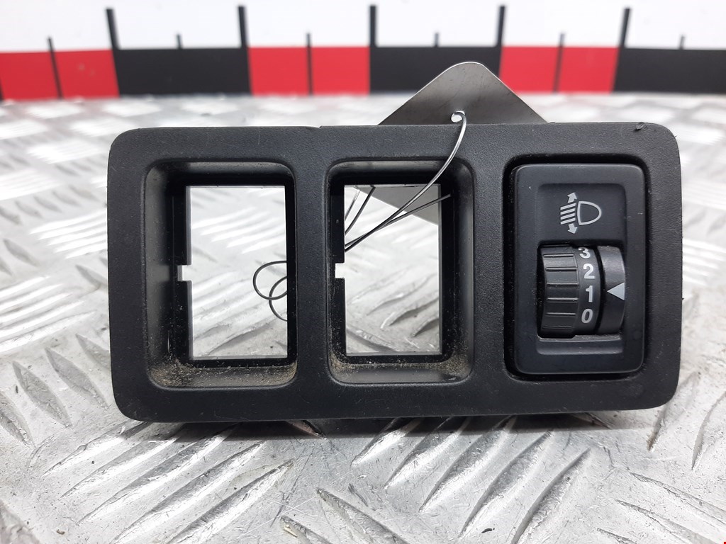 Кнопка корректора фар SUZUKI Grand Vitara 2005-2015