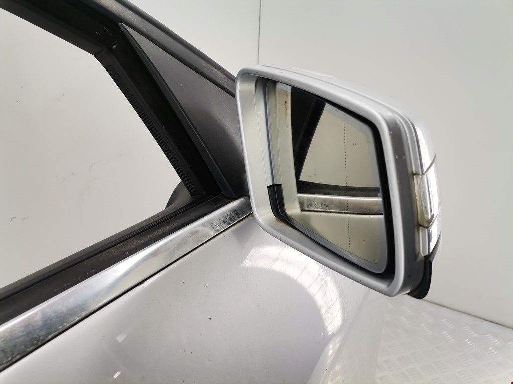 Дверь передняя правая MERCEDES-BENZ C-Class C-klasse W204 2007-2015