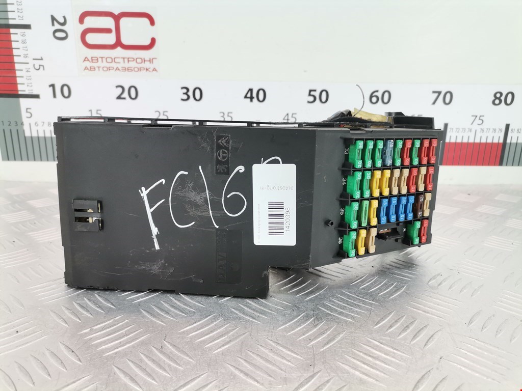 Датчик уровня в бачок омывателя PEUGEOT 605 1989-1999