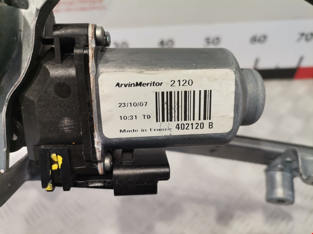 Стеклоподъемник передний правый NISSAN Navara III D40 2005-2015